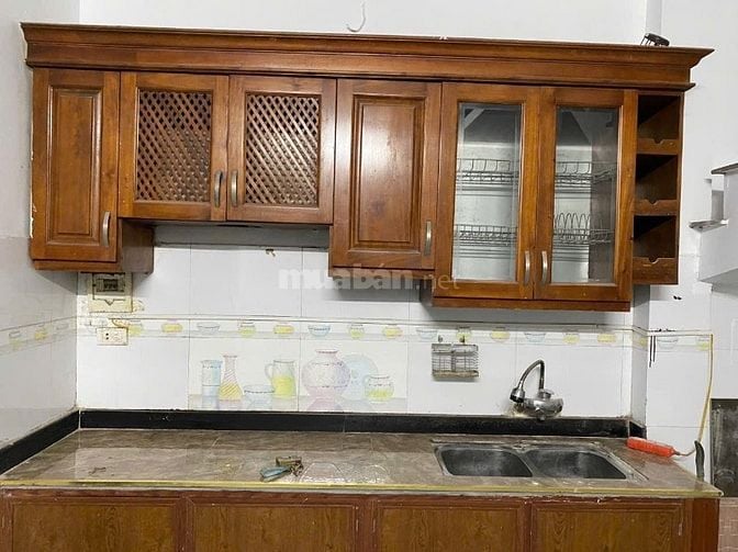 Cho thuê nhà 24m2 5 tầng bằng B