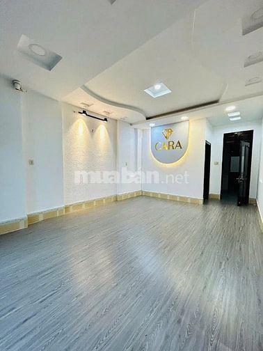 Cho thuê nhà 21/3A Võ Văn Tần, Phường 5, Quận 3 - Hẻm xe hơi 