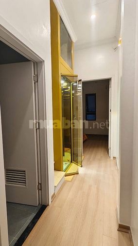 Thái Hà, mới kính koong, sổ vuông, ngõ rộng, gần phố, thang máy êm