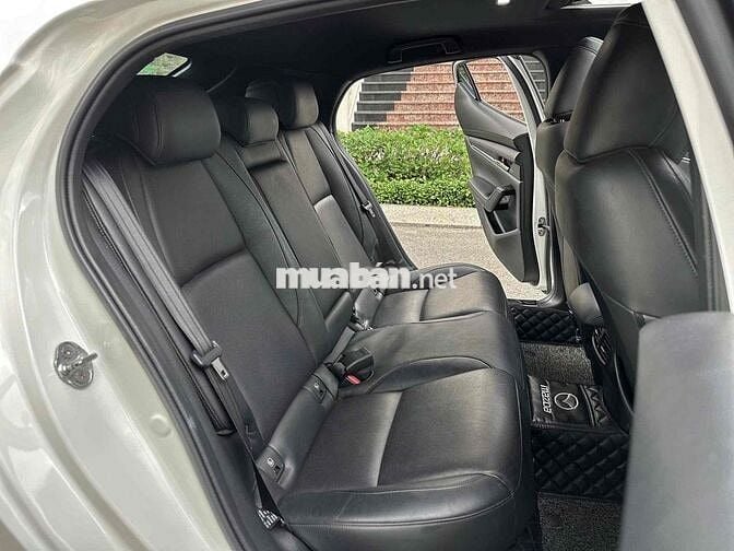 Mazda 3 2020 Sport 1.5L Premium - 60000 km