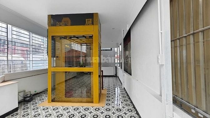 Thái Hà, mới kính koong, sổ vuông, ngõ rộng, gần phố, thang máy êm