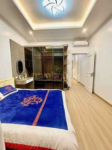 Thái Hà, mới kính koong, sổ vuông, ngõ rộng, gần phố, thang máy êm