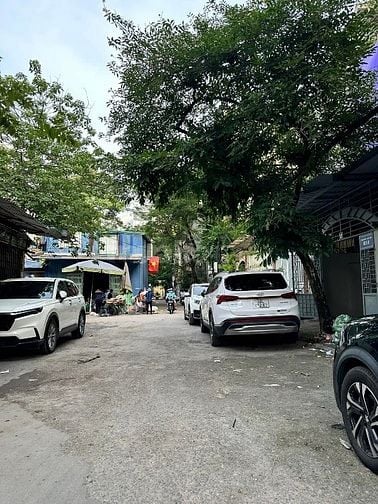 Phố Trung Kính to, phân lô, vỉa hè 2 bên đường, ô tô tránh, dừng đỗ,
