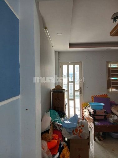 CHÍNH CHỦ: Nhà 2 MT 4*18m, 3 tầng, hẻm ô tô thông 703  HL2 - HH 1%