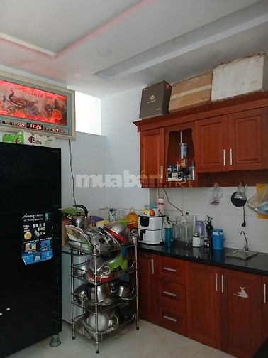CHÍNH CHỦ: Nhà 2 MT 4*18m, 3 tầng, hẻm ô tô thông 703  HL2 - HH 1%