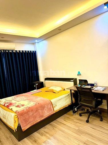 Bán nhà 5 tầng, 8,9 tỷ , ngõ 50 võng thị tây hồ hà nội 
