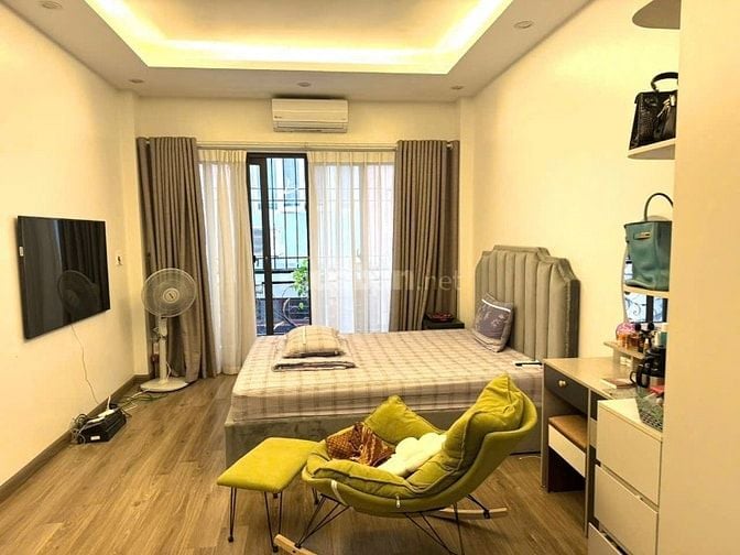 Bán nhà 5 tầng, 8,9 tỷ , ngõ 50 võng thị tây hồ hà nội 
