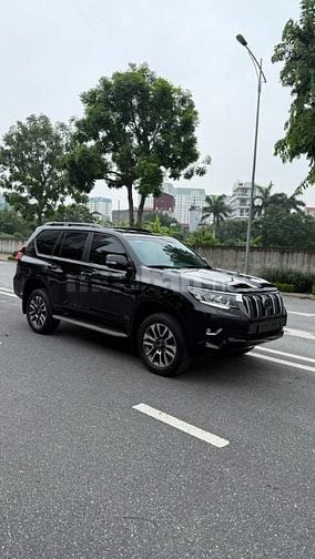 Toyota Prado VX Model 2022, 1 chủ. Xe cực mới.