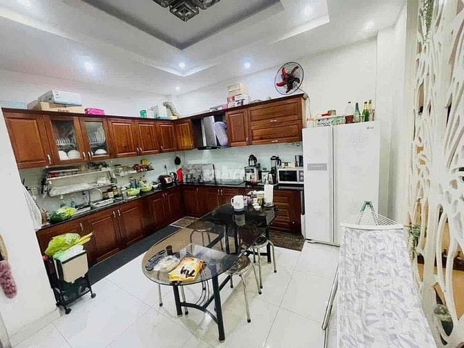 NHÀ 3 TẦNG HXH THÔNG - TÂN SƠN NHÌ - DT 70M2 - GIÁ 6 TỶ NHỈNH