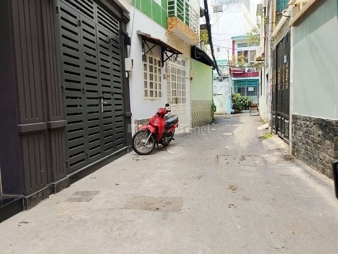 Bán nhà xây mới, sẵn NTCC, cách MT 40m trung tâm quận Gò Vấp 