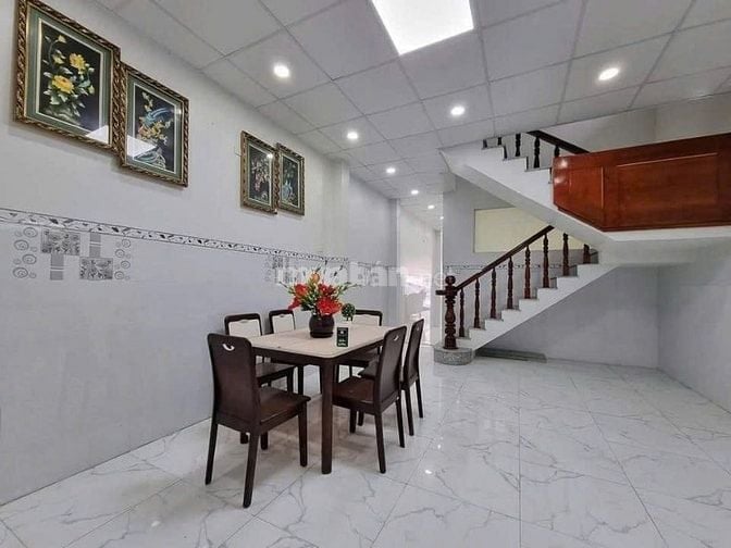 bán gấp Nhà Phố mới xây, full nội thất, oto đậu trong nhà
