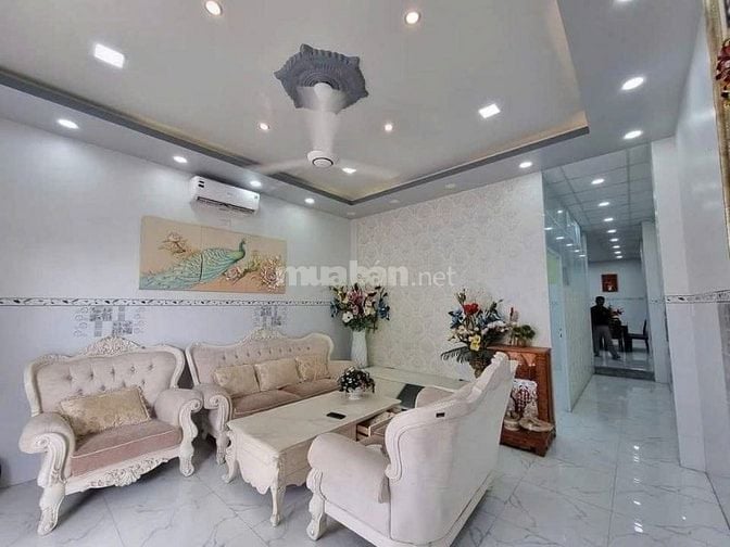 bán gấp Nhà Phố mới xây, full nội thất, oto đậu trong nhà