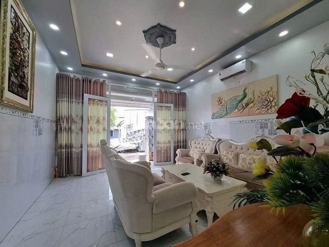 bán gấp Nhà Phố mới xây, full nội thất, oto đậu trong nhà