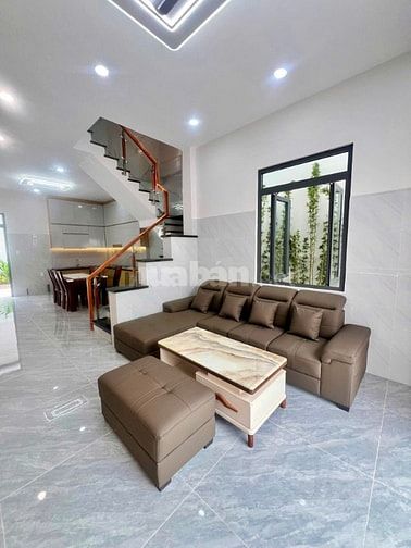 📢 BÁN NHÀ ĐẸP PHUN NỘI THẤT MỚI- Xã XTĐ-HM , BÁN GẤP
