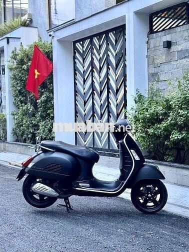 Vespa Super GTS 150cc 3vie đen mờ