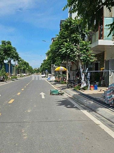 ĐẤT HIẾM MẶT PHỐ NGỌC THỤY - 2 MẶT TIỀN - Ô TÔ TRÁNH 17M - VỈA HÈ 4M