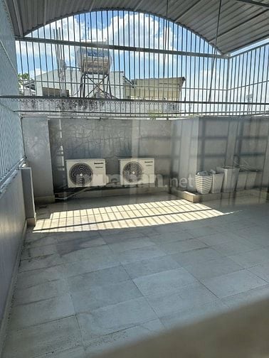 Bán nhà mặt tiền đường Nguyễn Xí 142,5m2