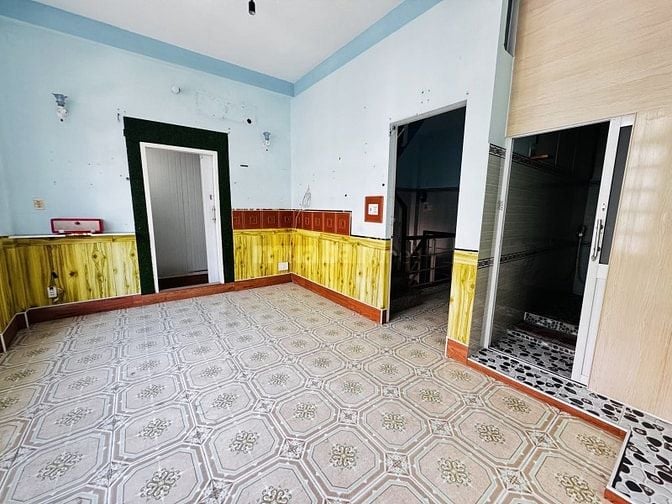 BÁN NHÀ MẶT TIỀN - GIẢM SỐC 2 TỶ, CHỈ CÒN 18.4 TỶ (còn bớt lộc)