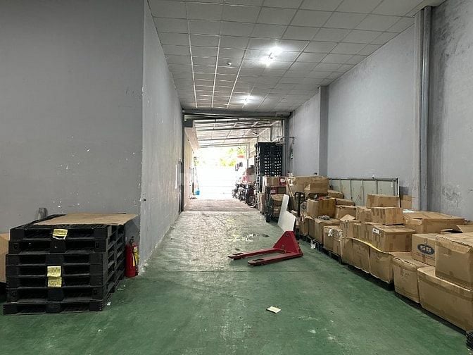 Bán nhà kho đường kênh A, Lê Minh Xuân, Bình Chánh