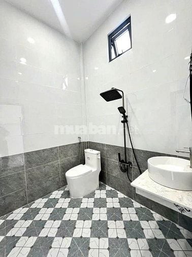 Nhà mới xây ở Củ Chi không thích nữa bán rẻ lại 950 Triệu, 124,6m2.