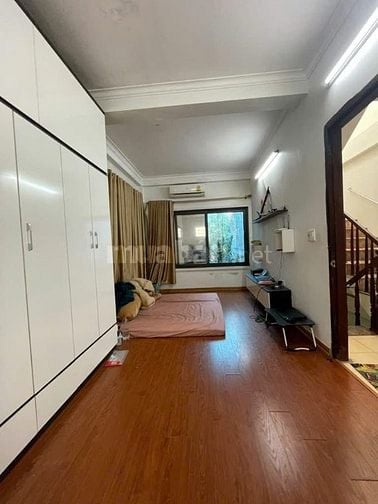 Chính chủ bán nhà Đội Cấn: 4 tầng, 3 ngủ, 3wc