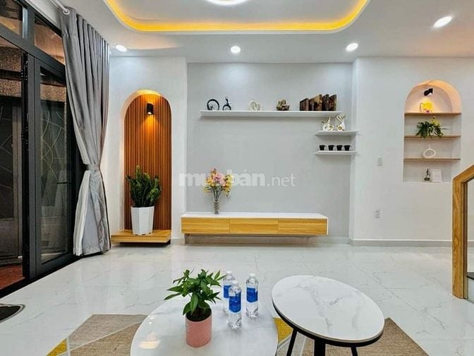 Bán nhanh căn nhà 70m2 đ.Đào Tông Nguyên, Quận 7. Giá 3,18 tỷ/70m2,HXH
