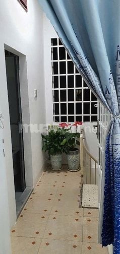 Cho thuê phòng nhà lầu đúc P8 Phú Nhuận