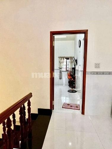 BÁN NHÀ MẶT TIỀN ĐƯỜNG GIÁ 720TR CHO THUÊ 9TR/THÁNG 