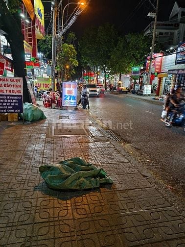 Bán nhà 70m2 vuông vức, mặt tiền 3 tầng Phạm Văn Bạch, P.15, Tân Bình