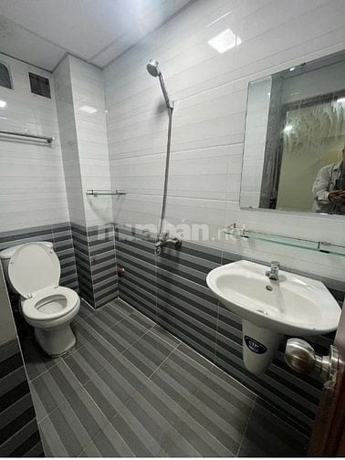 Chính chủ bán nhà hẻm xe hơi thông 578/72 Lê Quang Định. 