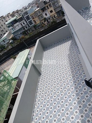 Cho thuê toà nhà CHDV Dương quảng hàm, Gò Vấp. Dtkv 200m2 Hầm 3 lầu TM