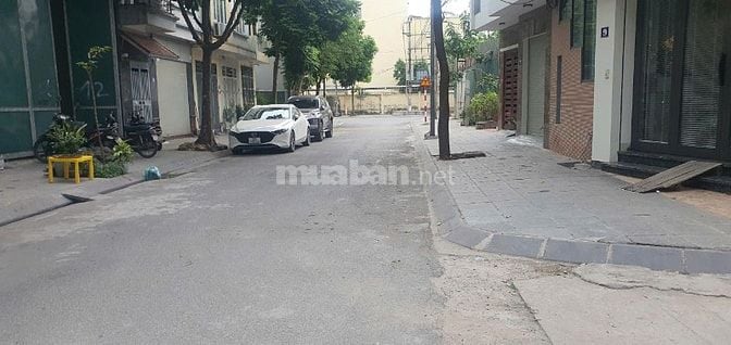 Nhà Đẹp Thanh Am 38m x 7 tầng, thang máy, ô tô vào nhà