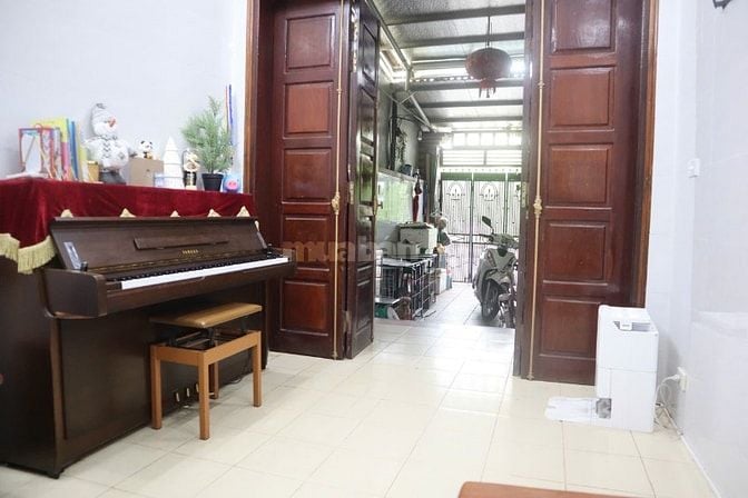 BÁN NHÀ MẶT ĐƯỜNG NGỌC THUỴ - Ô TÔ ĐỖ CỬA - 60 m2 x 4 tầng 