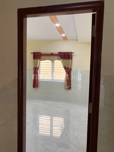 Chính chủ cần bán nhà mặt tiền chợ ngay vòng xoay Phú Lâm quận 6