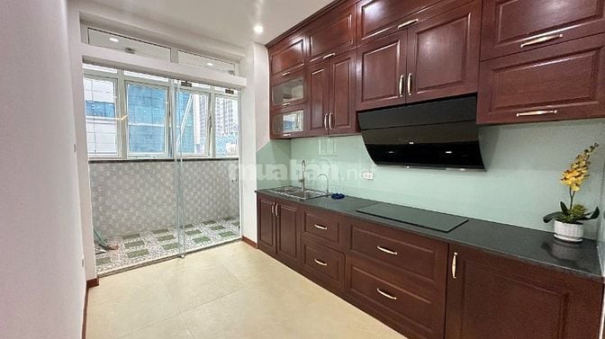 Chính chủ bán CHCC N04 Lê Văn Lương 120m2 giá 62tr/m2 full nội thất