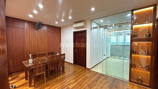 Chính chủ bán CHCC N04 Lê Văn Lương 120m2 giá 62tr/m2 full nội thất