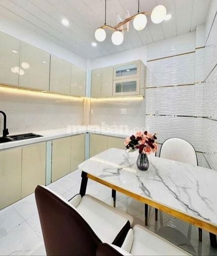 Bán nhà đẹp Phổ Quang, Tân Bình / 60m2 / 1 tỷ 990 / sổ hồng riêng