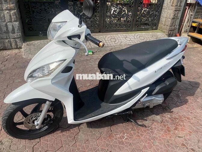 Xe Vision trắng