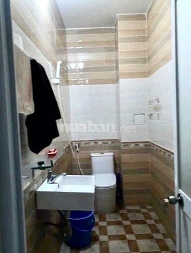 Cô Hà kẹt tiền bán, nhà Trệt lầu 56,9m2 An dương vương , p16, q8