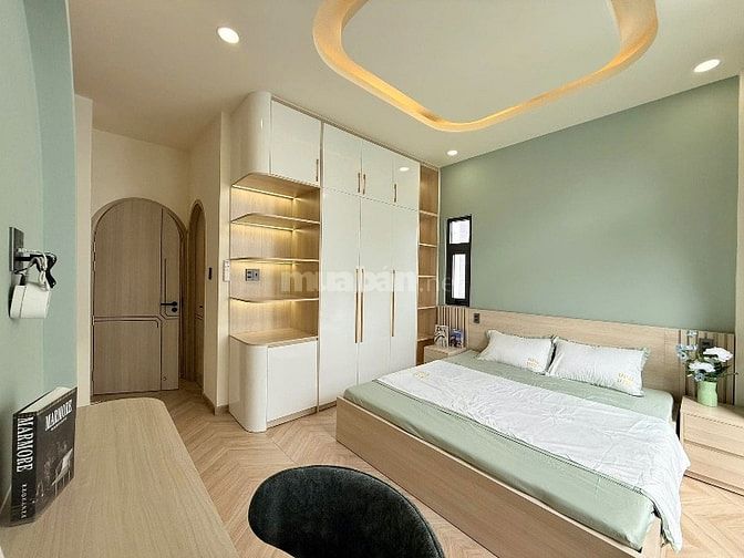 Chốt ngay căn nhà 44m2 ngay Thích Quảng Đức, PN. Giá: 4.9 Tỷ, hẻm 5m