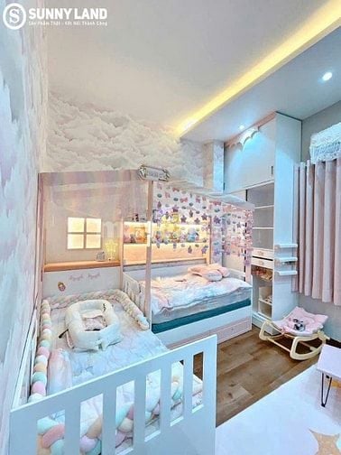 Cho thuê nhà mặt tiền số 220 đường Võ Văn Tần, Phường 5, Quận 3, Hồ Ch