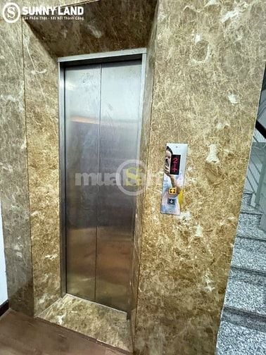 Cho thuê nhà mặt tiền số 220 đường Võ Văn Tần, Phường 5, Quận 3, Hồ Ch