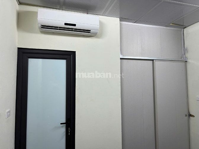 Cho thuê nhà mặt đường ngõ 168 Nguyễn Xiển, DT 20m2/sàn x 4 tầng,