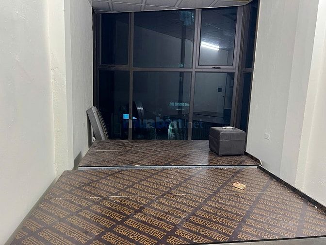Cho thuê nhà mặt đường ngõ 168 Nguyễn Xiển, DT 20m2/sàn x 4 tầng,