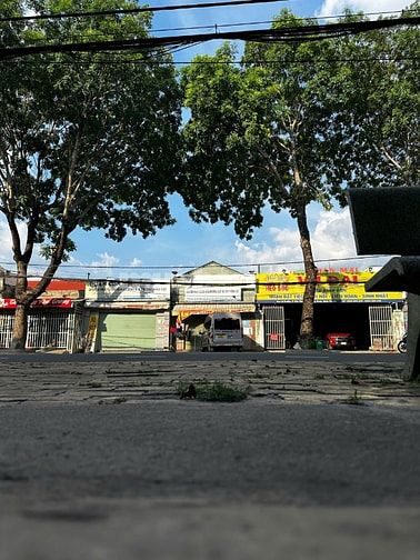 (Phát Mại) 5 căn nhà MT đường Lê Duẩn 556m2 - đối diện TT Hành Chính
