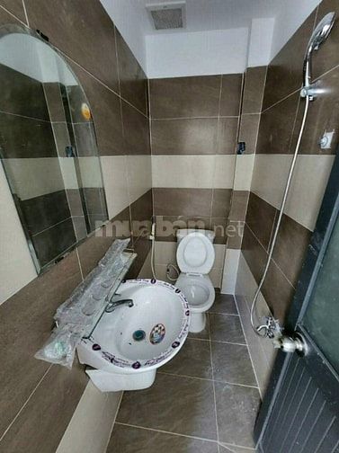 Nhà đẹp Q7 – 2 PN, 2 WC, gần chợ – BV – TT thương mại – giá 3,5tỷ (TL)