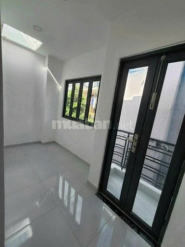 Nhà đẹp Q7 – 2 PN, 2 WC, gần chợ – BV – TT thương mại – giá 3,5tỷ (TL)
