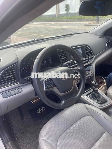 Hyundai Elantra đklđ 2017 2.0 AT - 76575 km