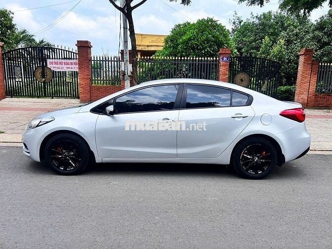 Kia K3 2016 Số sàn gia đình sử dụng, rất lợi xăng