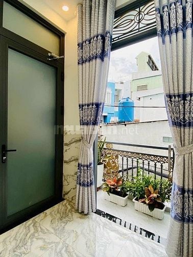 Cô Hai lớn tuổi về quê sống bán nhà Nguyễn Xí, Bình Thạnh. Gần Vincom